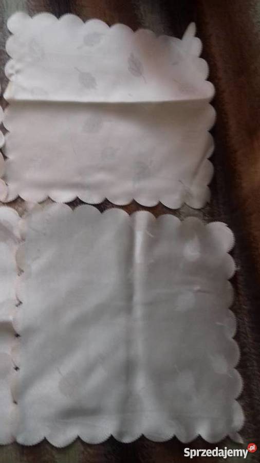 Serwetki 4 sztuki Dom i Ogród Iława sprzedam