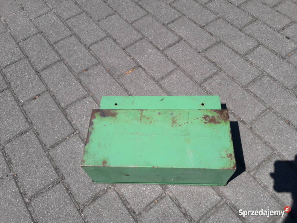 Skrzynka narzędziowa Fiat 126P pod siedzenie PRL pomorskie Gdynia