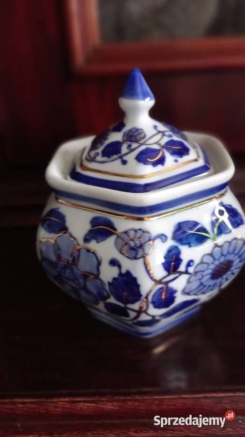 Cukiernica Łomonosowkobalt i złoto