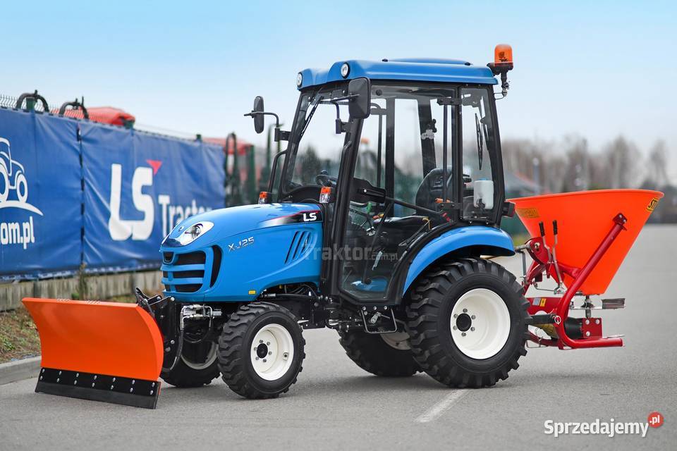 LS Tractor XJ25 MEC 4x4 244 IND CAB pług do LS Tractor