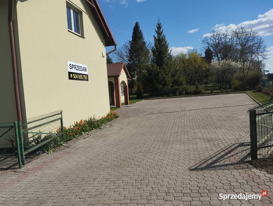 Budynek handlowousługowy pomorskie Różyny