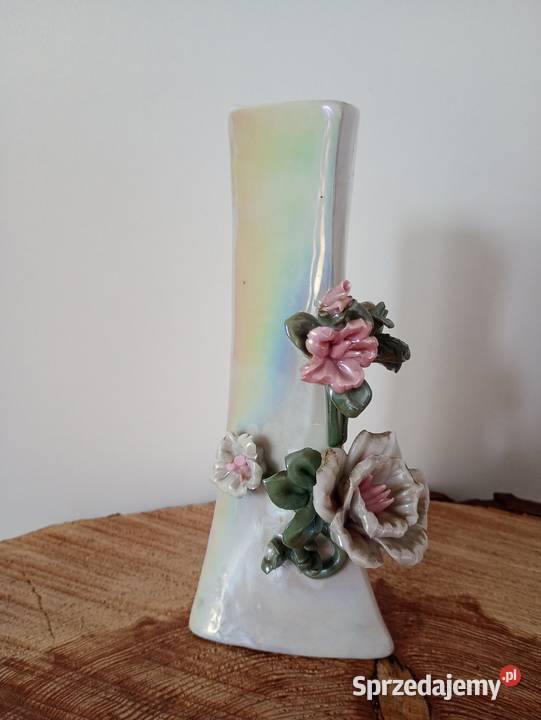 Śliczny Wazon z Różą porcelana stylowy wazonik z sprzedam
