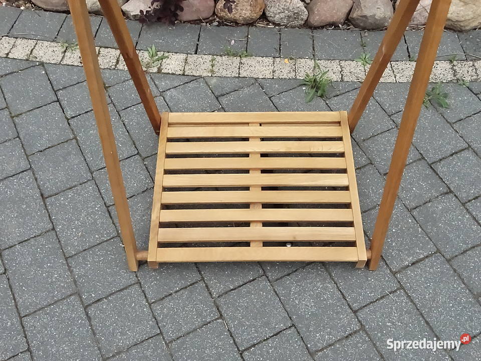 Drewniany wieszak stojący na ubrania Garderoba Biłgoraj