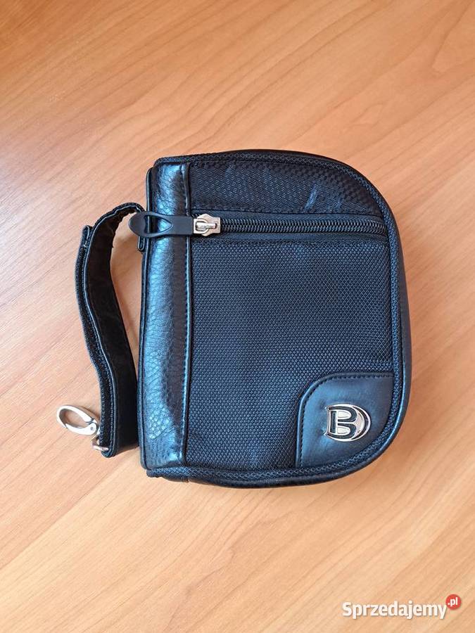 Czarna kosmetyczka etui Inny rodzaj  Brzesko