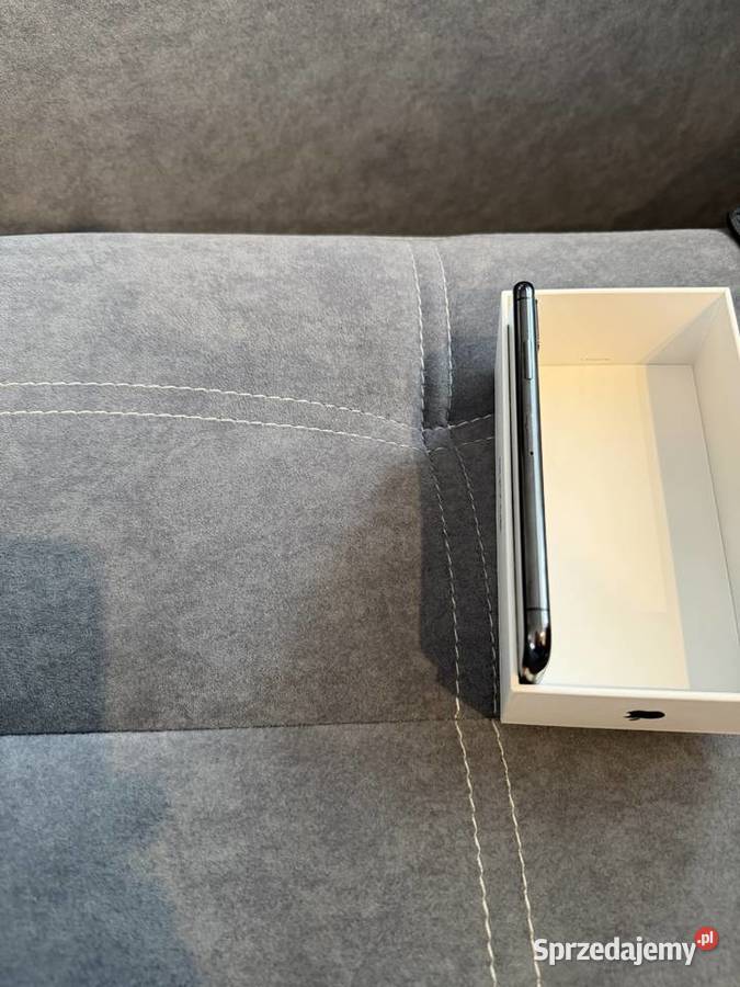 Iphone 10X stan idealny z nowymi słuchawkami Kaniów