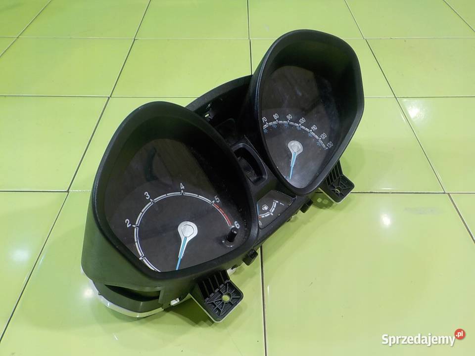 FORD TRANSIT COURIER 15 TDCI 15r VAN licznik mazowieckie Suków sprzedam