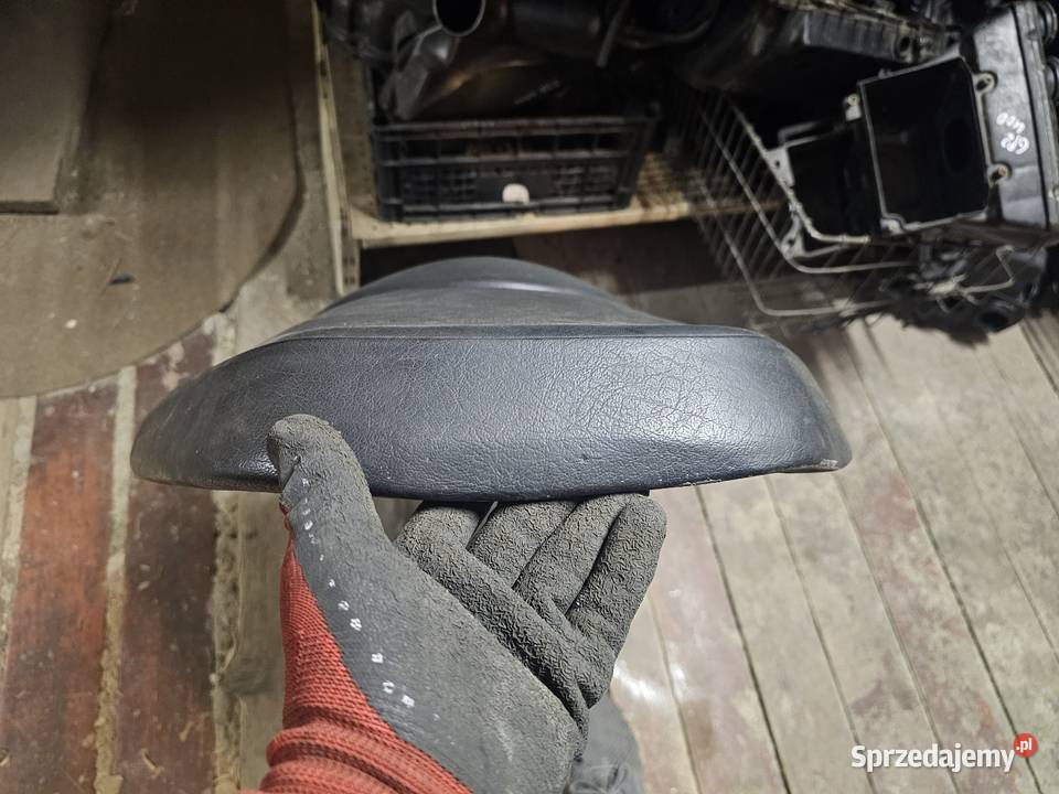 Suzuki Burgman 125 K7 siedzenie kanapa fotel sprzedam