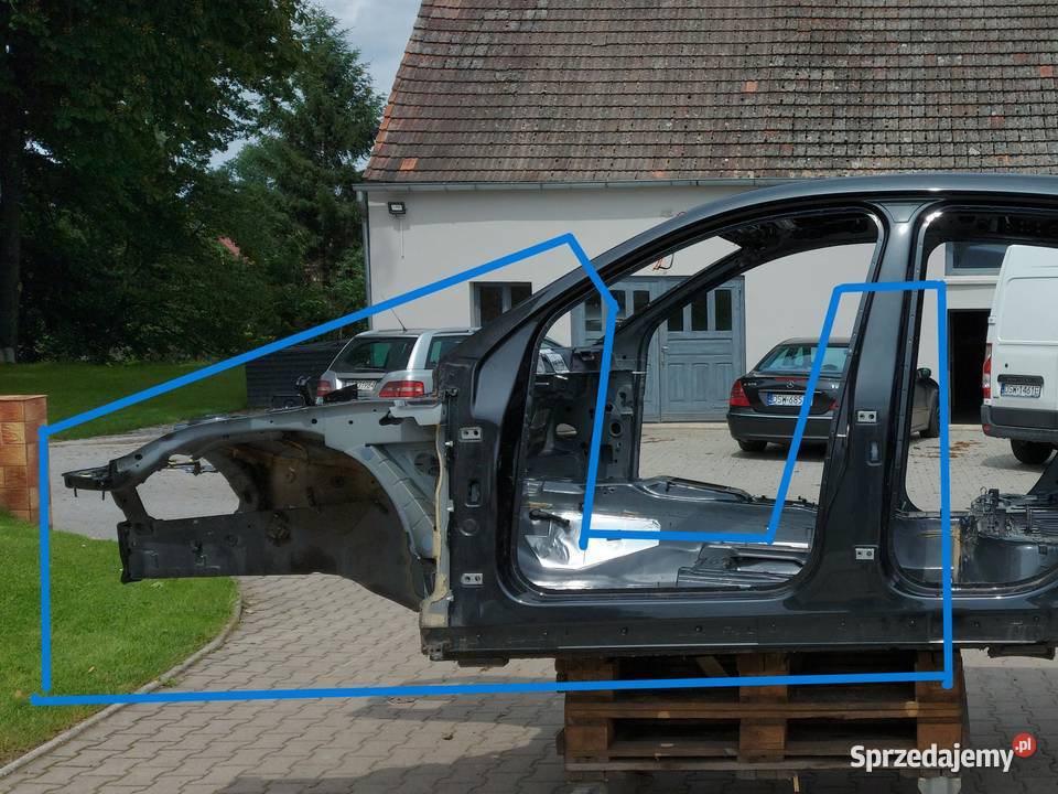 Porsche Macan II LIFT PODŁUŻNICA SŁUPEK ŚRODKOWY