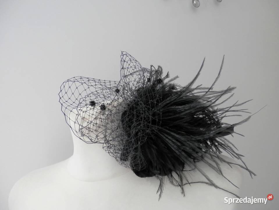 Toczek Fascynator Czarny Woalka Pióra Naturalne Łomża sprzedam