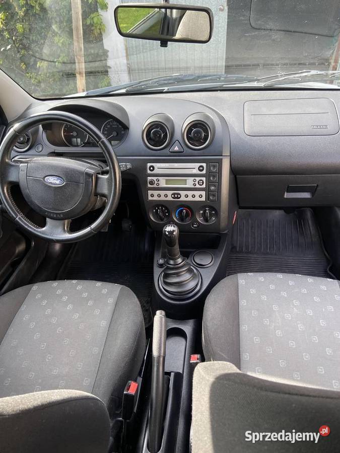 Ford Fiesta mały przebieg