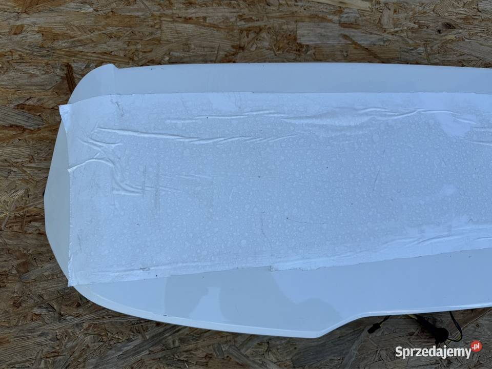 Spoiler lotka daszek klapy bagażnika Volvo v40 Międzychód