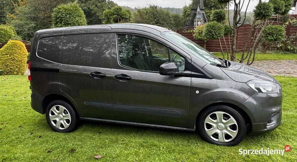 Ford transit courier 2021 niski przebieg polskii manualna