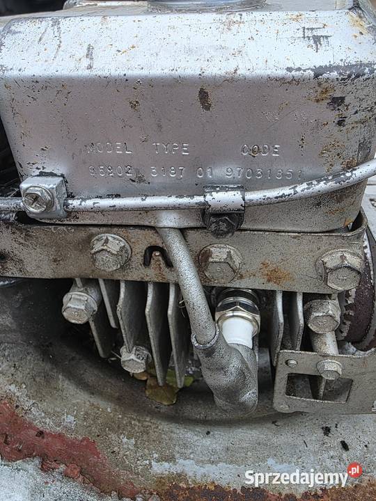 Kosiarka spalinowa 35 HP BRIGGS STRATTON Żelistrzewo