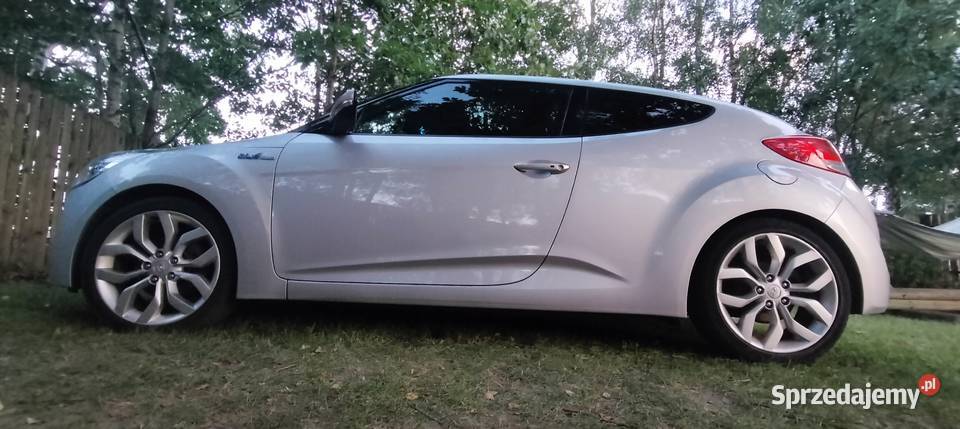 Hyundai Veloster uszkodzony przód prawy bok pali Bydgoszcz