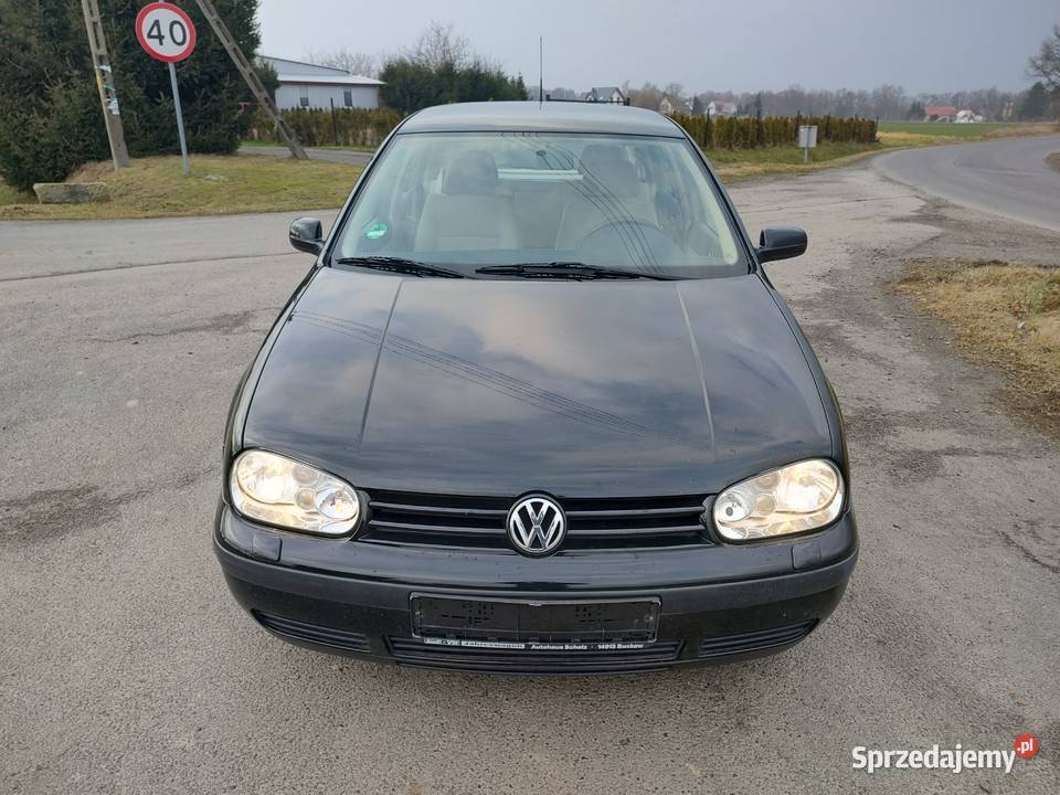VW golf 4 benzyna 14 sprowadzony zadbany Złotoryja