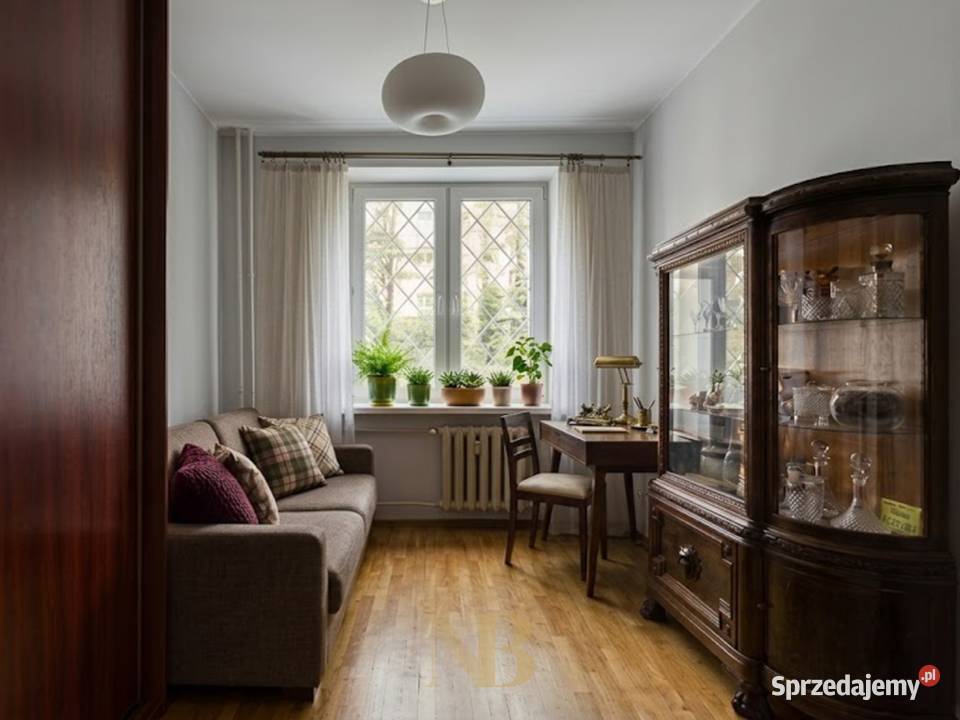 Kameralna cegła z 1959 r 3 pokoje wysokie 14300zł/m2 Warszawa sprzedam