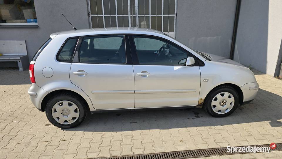 Volkswagen Polo 14 16V Comfortline Rok produkcji 2004