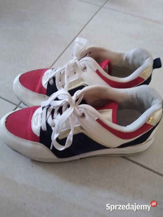 Buty damskie Domaniów