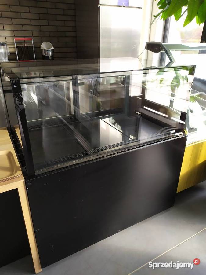 Witryna lada chłodnicza zamknięta GP 120 2015r Gastronomia Kazuń Polski