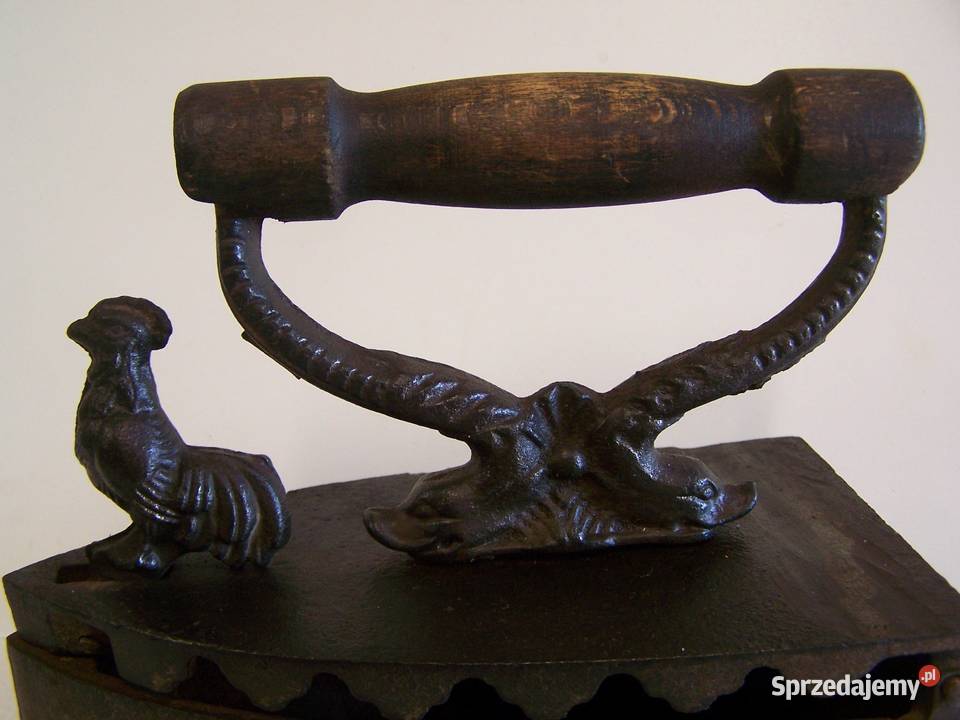 Zabytkowe żelazko na węgiel żeliwne z drewnianą Koszalin