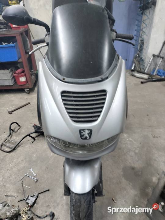 Przednia lampa Peugeot ELYSEO 50