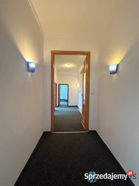 Wynajem lokalu 131m2 Warszawa