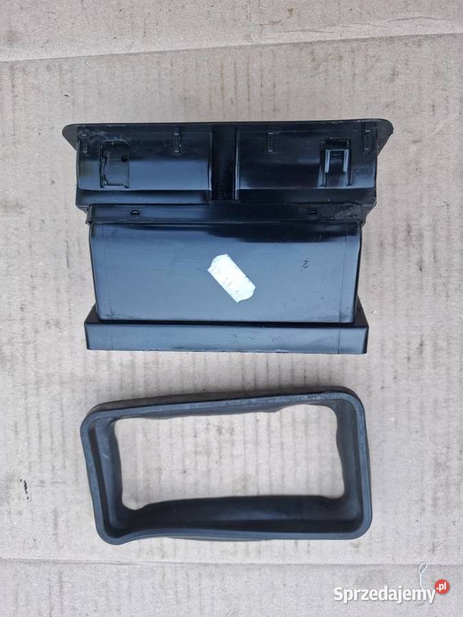 Kratka nawiewu powietrza kratki Fiat 126p Maluch Strzelce Opolskie sprzedam