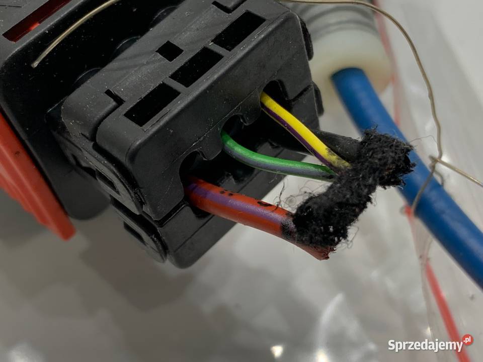 PODNOŚNIK SZYBY PRAWY PRZÓD OPEL CORSA E