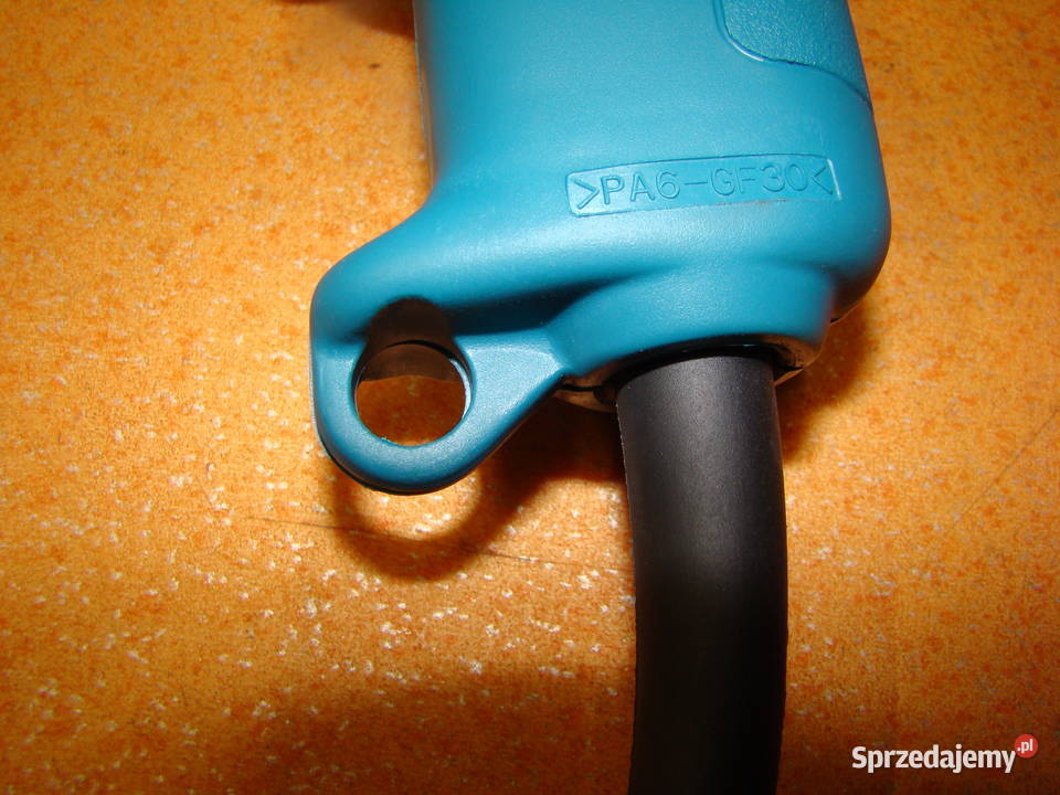 Wiertarka bezudarowa MAKITA 530 W Ref 6408