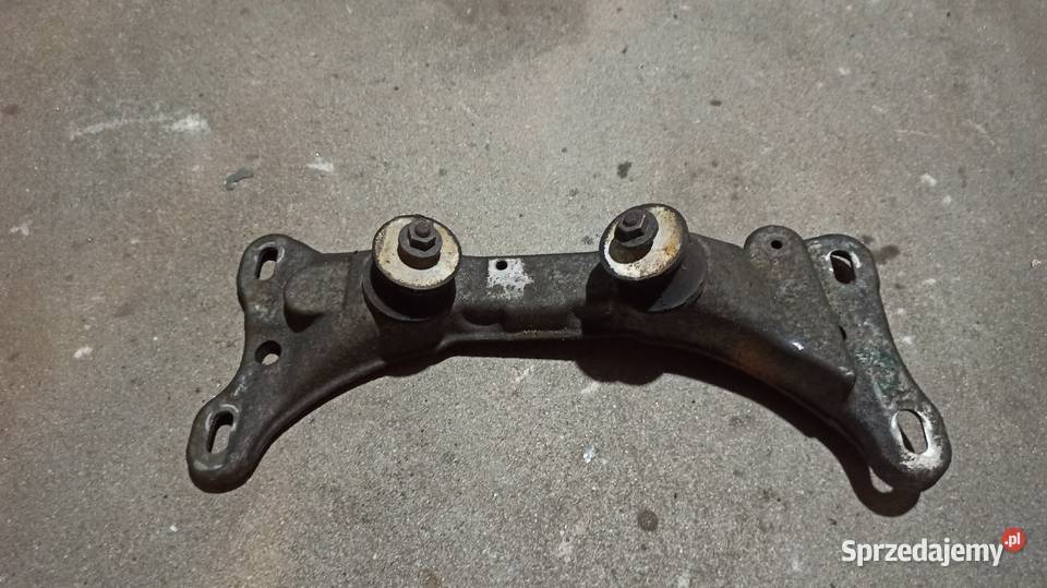 Łapa Wspornik Podpora skrzyni BMW E46 318d 320d Dębica