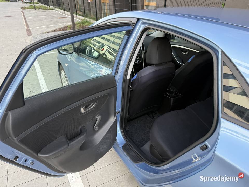 Samochód HYUNDAI i30 Comfort 14 Benzyna 2012 Katowice sprzedam