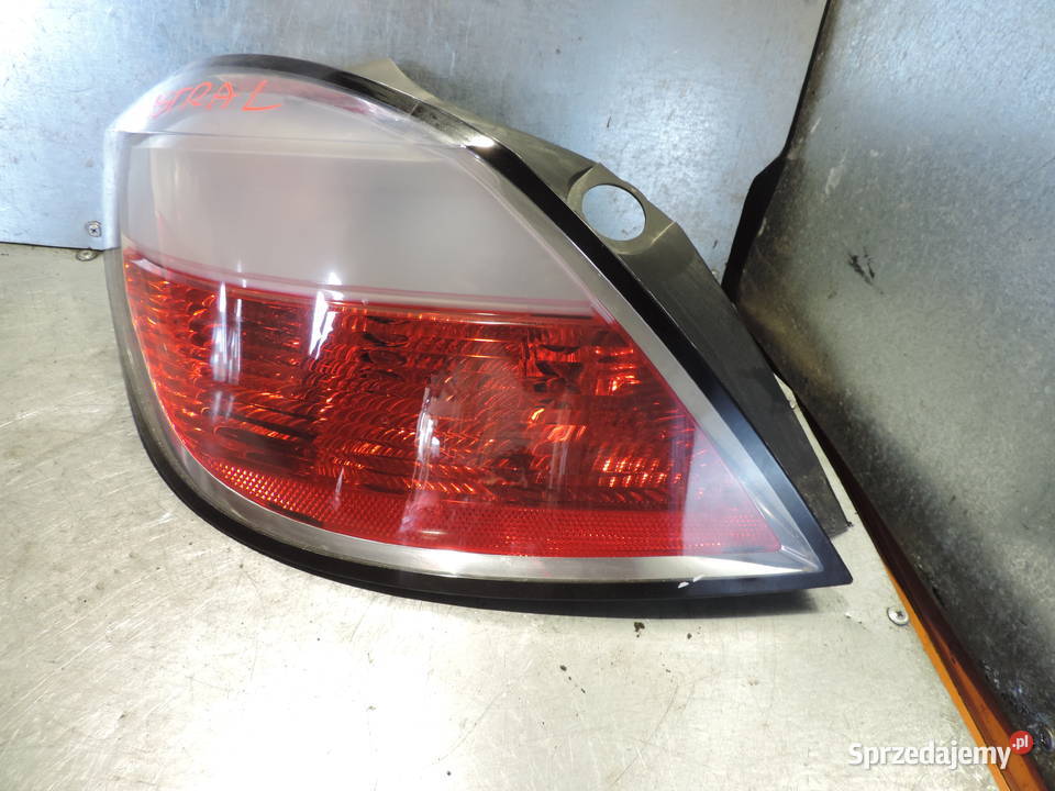 OPEL ASTRA III H HB LAMPA TYŁ LEWA TYLNA Rok produkcji 2005 Nowy Sącz