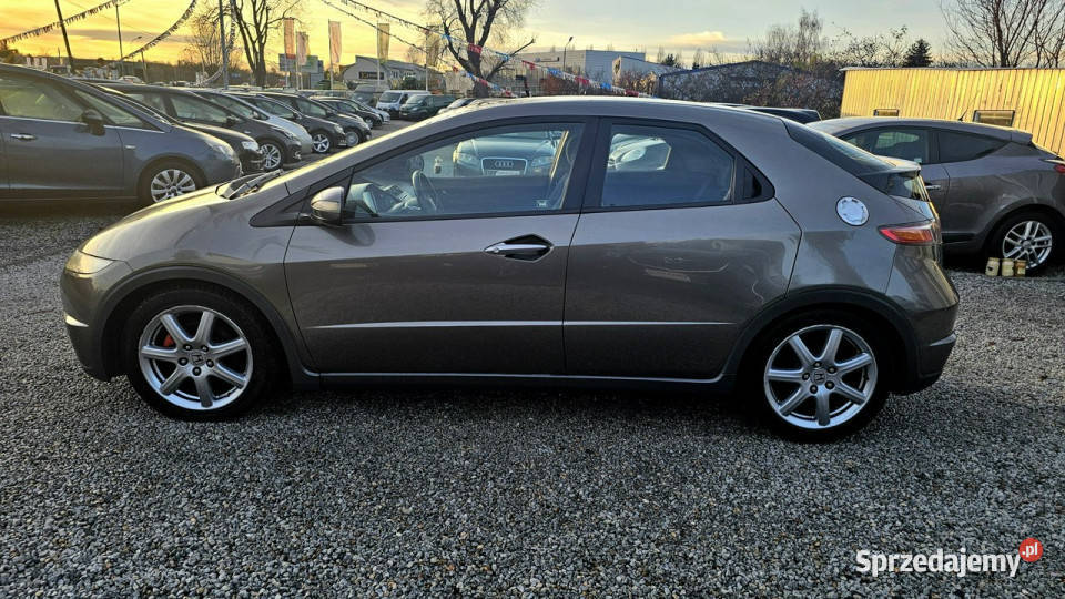 Honda Civic 18 Benzyna Super Stan Welur Mozliwa beżowy