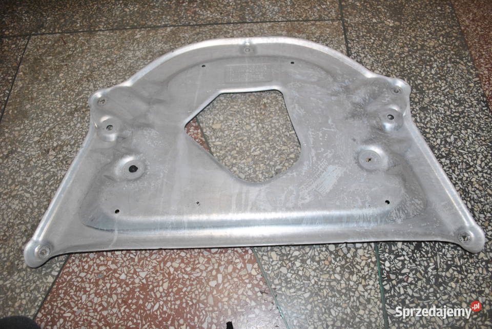 Wzmocnienie pod silnikiem BMW E60 E61 płyta osobowe Wzmocnienia, belki i wsporniki Poręba