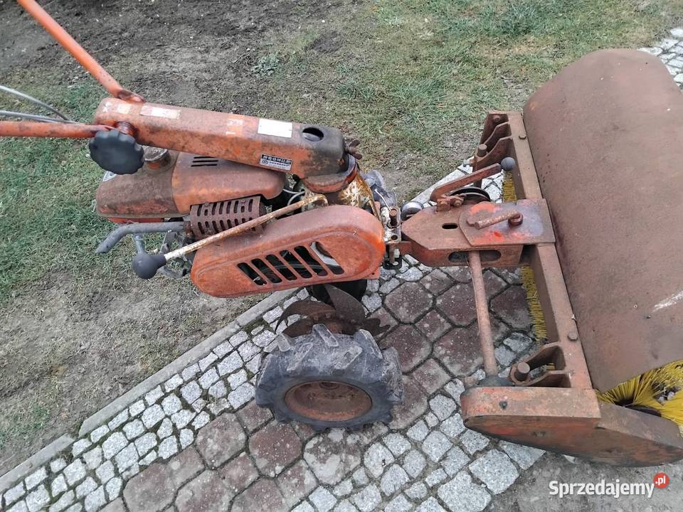 Traktorek jednoosiowy dzik iseki zamiatarka Konina sprzedam
