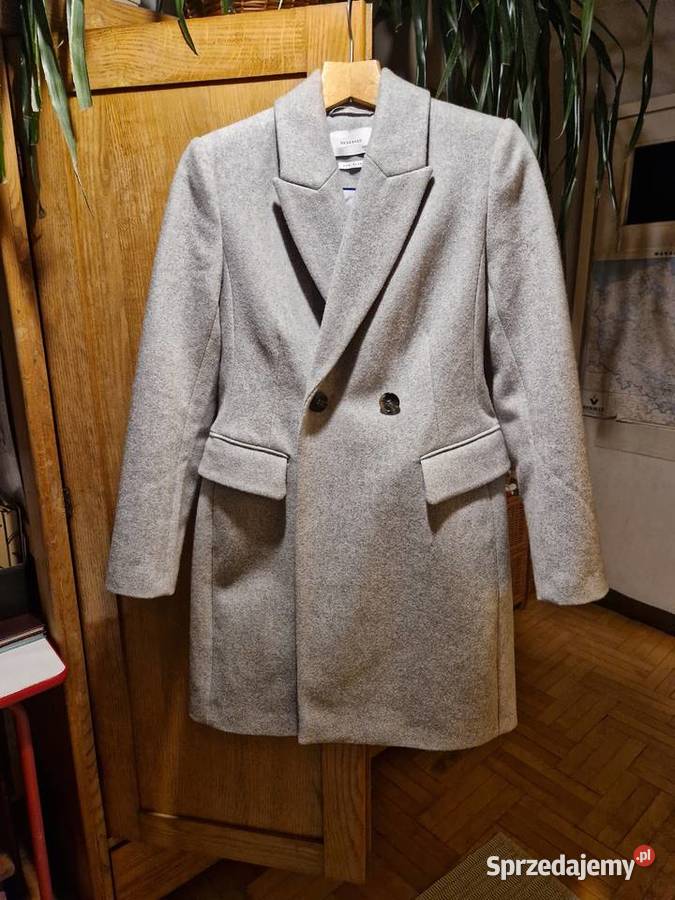 Płaszcz wełniany prawie nowy Reserved Kurtki i płaszcze małopolskie Lipnica Górna
