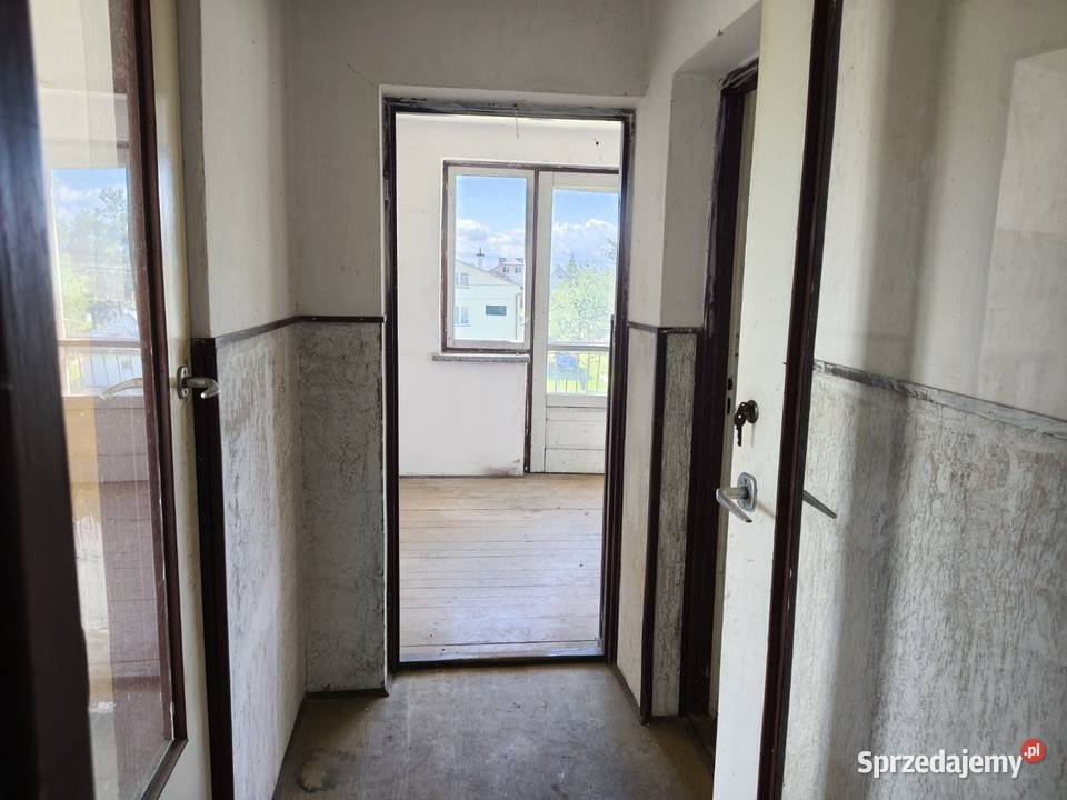 Dom w Zaczarnie k Tarnowa Liczba pokoi 6