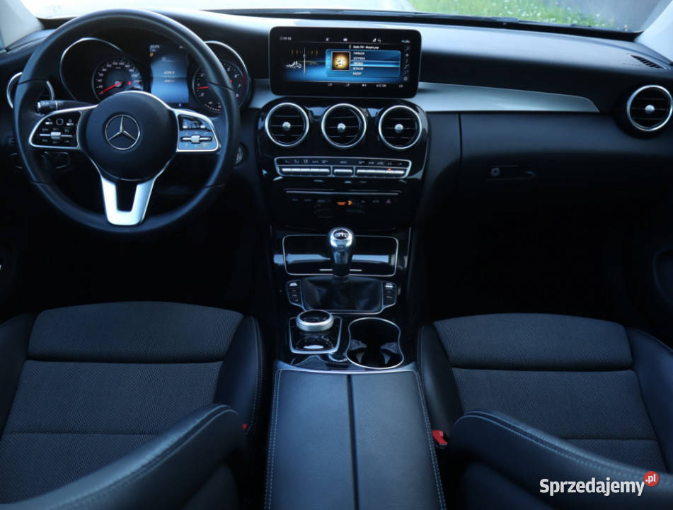 Mercedes C C 180 Rok produkcji 2020 Łódź