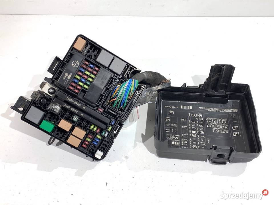 SKRZYNKA BEZPIECZNIKÓW KIA OPTIMA Kombi 16 179 sprzedam