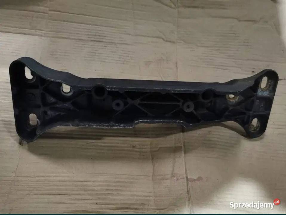 Łapa mocowanie skrzyni biegów BMW E39