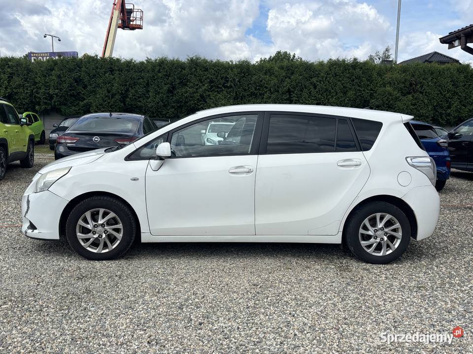 Toyota Verso 7 osobowa 2012r elektryczne szyby śląskie Paniówki