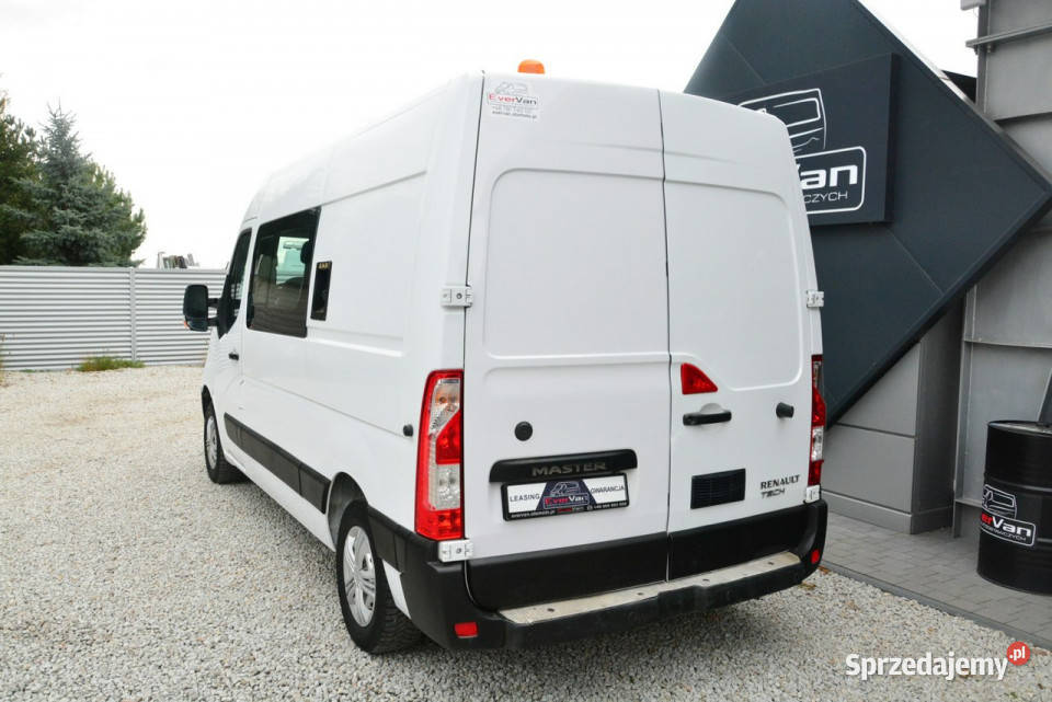 Renault Master średniak 6 osobowy brygadówka