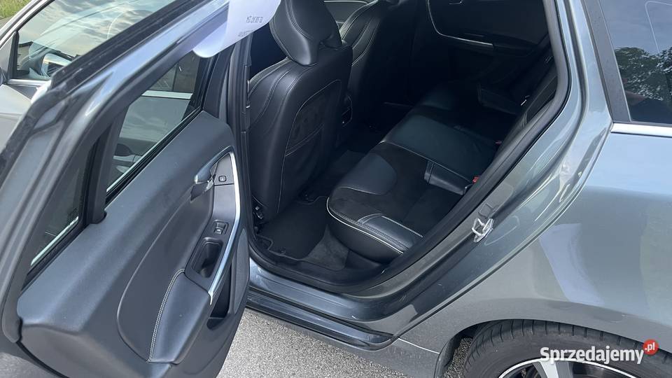 Volvo V60 20D2 RDesign nieuszkodzony Biłgoraj