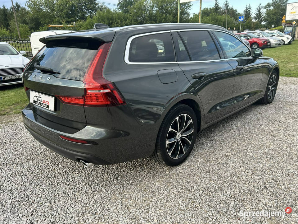 Volvo V60 Super stan Benzyna Hybryda II 2018 klimatyzacja Nowe Iganie
