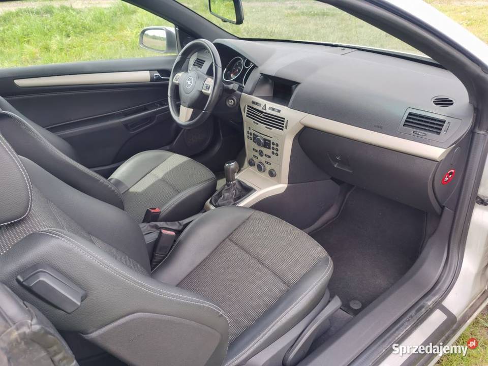 Opel Astra 19 CDTI 150 Twintop xenon alu 18 Ciechanów