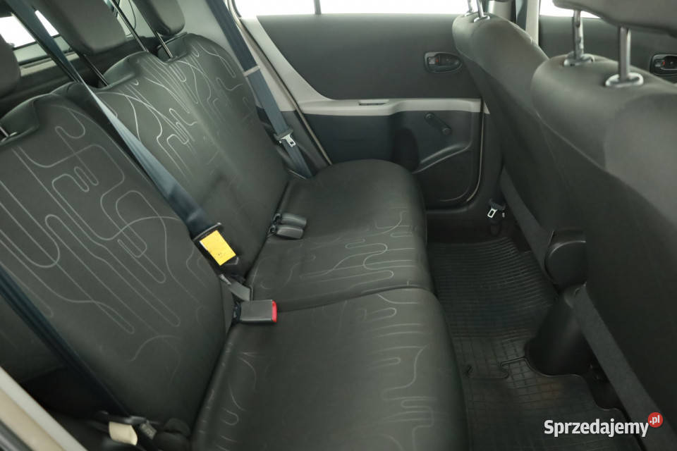 Toyota Yaris 133 Dual VVTi ABS