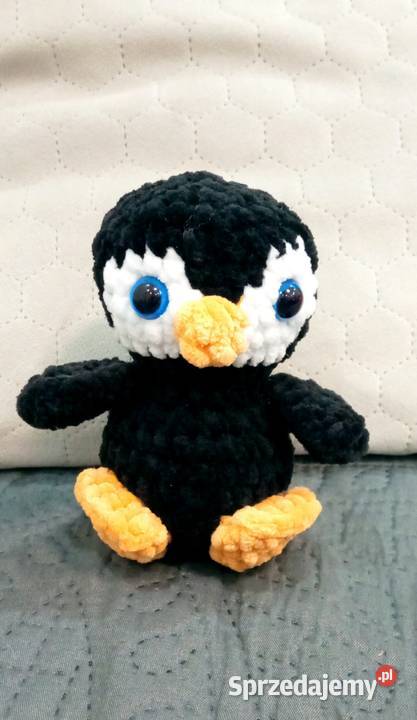 Pingwin wykonany na szydełku