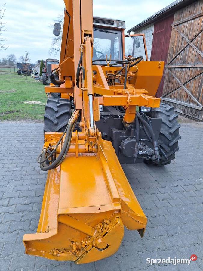 Kosiarka wysięgnikowa Rousseau Tuczapy