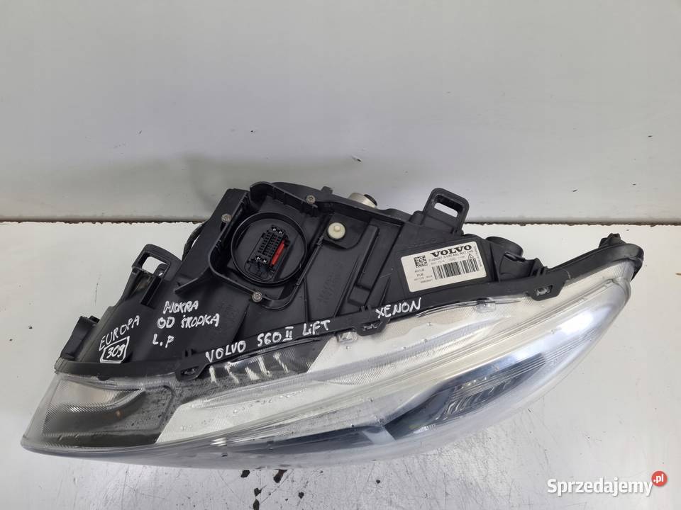 LAMPA LEWA Volvo S60 II V60 LIFT PRZEDNIA lewy Rudka