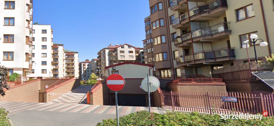 Syndyk sprzeda mieszkanie 11810 m2 z miejscem Warszawa